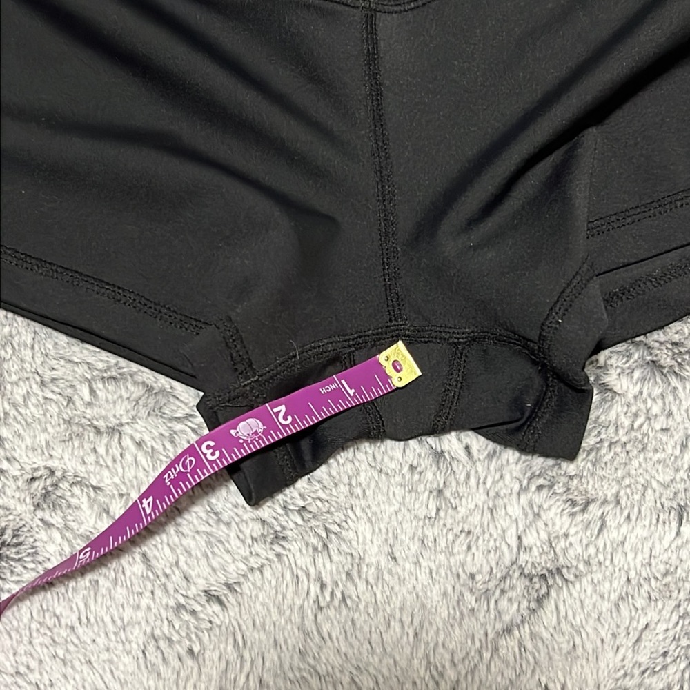 Workout shorts - Picture 6 of 6